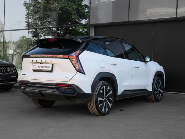 Geely Atlas II с пробегом 2024 года, цена 3 090 000 рублей, 18869 км, внедорожник, Автокод Объявления