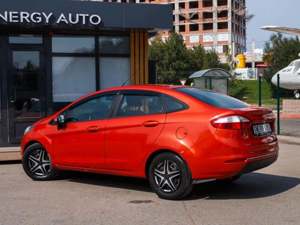 Ford Fiesta Mk6 Рестайлинг с пробегом 2015 года, цена 650 000 рублей, 199549 км, седан, Автокод Объявления