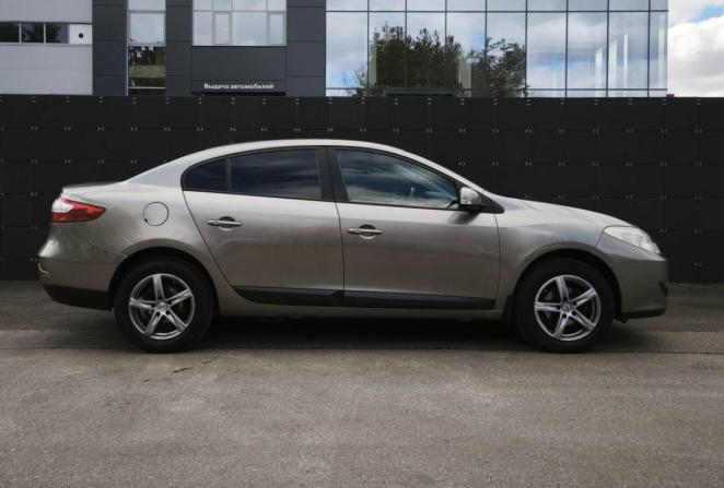 Renault Fluence I с пробегом 2011 года, цена 679 000 рублей, 218727 км, седан, Автокод Объявления