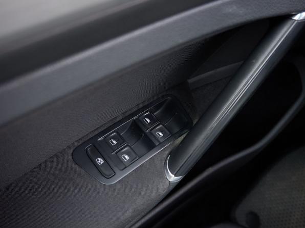 Volkswagen Golf VII с пробегом 2015 года, цена 1 262 000 рублей, 252080 км, хэтчбек, Автокод Объявления