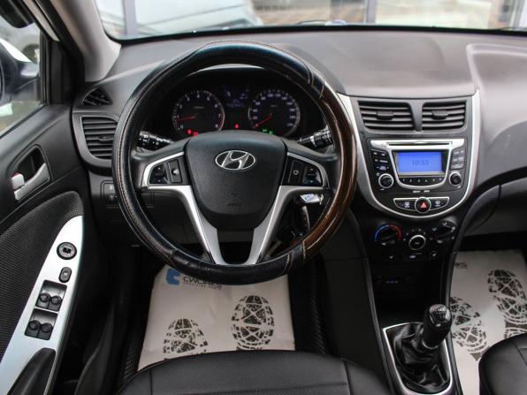 Hyundai Solaris I с пробегом 2013 года, цена 732 000 рублей, 223442 км, седан, Автокод Объявления
