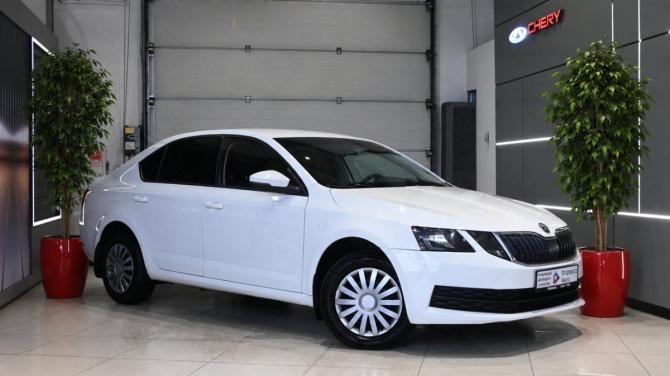 Skoda Octavia III (A7) Рестайлинг с пробегом 2017 года, цена 1 495 000 рублей, 128961 км, лифтбек, Автокод Объявления