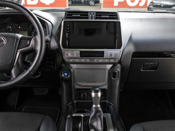 Toyota Land Cruiser Prado 150 Series Рестайлинг 2 с пробегом 2018 года, цена 4 950 000 рублей, 101365 км, внедорожник, Автокод Объявления
