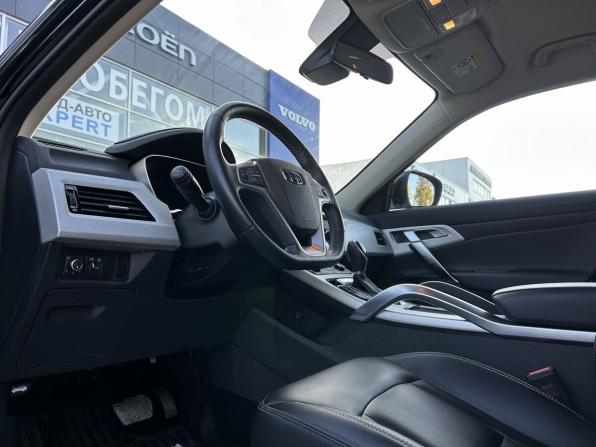 Geely Atlas I с пробегом 2019 года, цена 1 890 000 рублей, 35255 км, внедорожник, Автокод Объявления