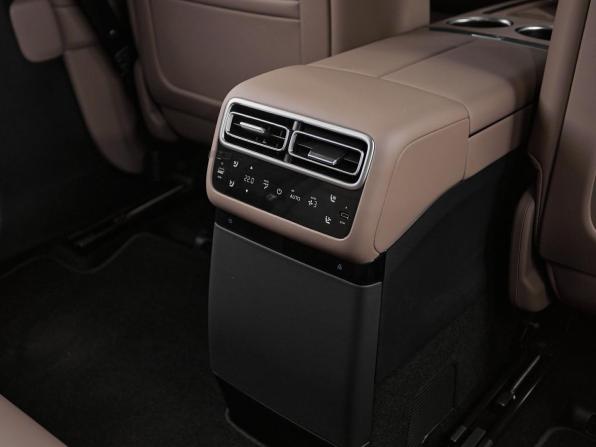 Новый Li Auto (Lixiang) L6 2026 года, цена 8 890 000 рублей, внедорожник, Автокод Объявления