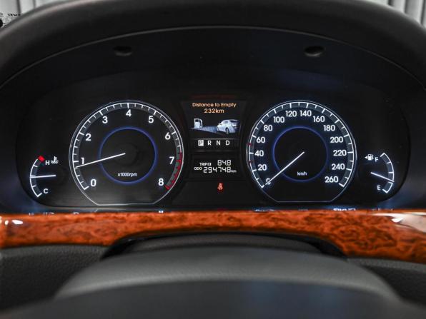 Hyundai Equus II с пробегом 2012 года, цена 1 150 111 рублей, 294748 км, седан, Автокод Объявления
