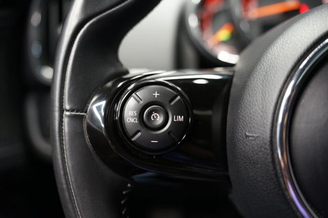 Mini Countryman II с пробегом 2019 года, цена 3 000 000 рублей, 69900 км, внедорожник, Автокод Объявления