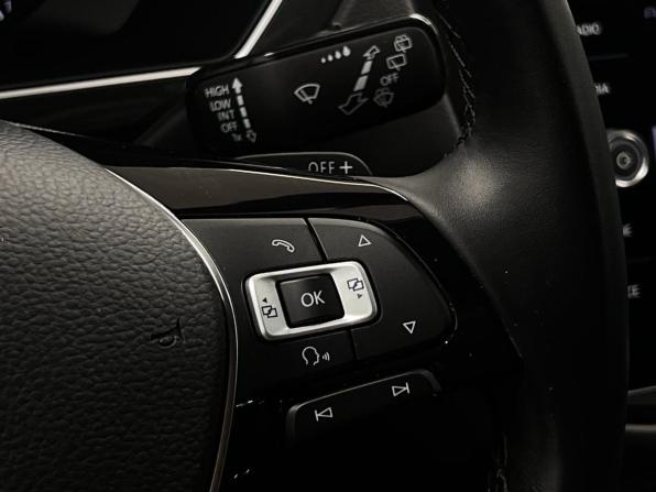 Volkswagen Tiguan II с пробегом 2018 года, цена 2 760 000 рублей, 96280 км, внедорожник, Автокод Объявления