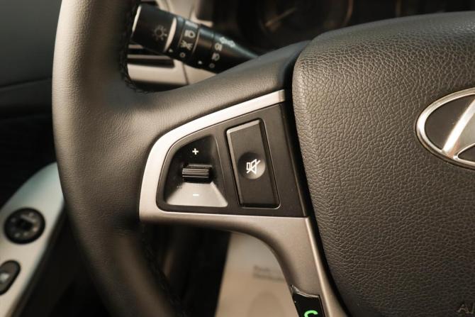 Hyundai Solaris I Рестайлинг с пробегом 2014 года, цена 1 049 000 рублей, 138300 км, седан, Автокод Объявления