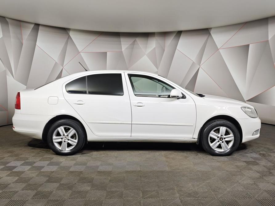 Skoda Octavia II (A5) Рестайлинг Москва  - изображение 6