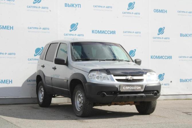 Chevrolet Niva I Рестайлинг с пробегом 2017 года, цена 630 000 рублей, 99000 км, внедорожник, Автокод Объявления