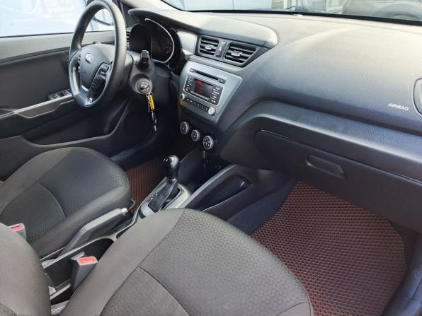 Kia Rio III Рестайлинг с пробегом 2016 года, цена 1 169 000 рублей, 73000 км, седан, Автокод Объявления