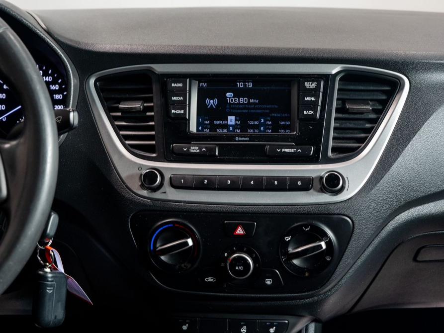 Hyundai Solaris II Чита  - изображение 9
