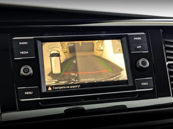 Volkswagen Multivan T6 Рестайлинг с пробегом 2021 года, цена 6 250 000 рублей, 68484 км, минивэн, Автокод Объявления