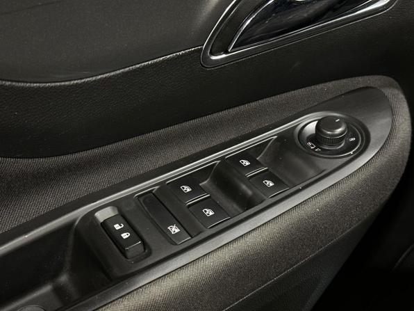 Opel Mokka I с пробегом 2014 года, цена 1 149 000 рублей, 129782 км, внедорожник, Автокод Объявления