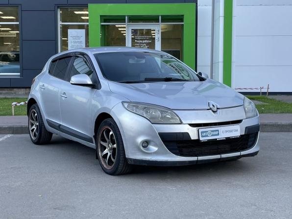 Renault Megane III с пробегом 2009 года, цена 440 000 рублей, 217785 км, хэтчбек, Автокод Объявления