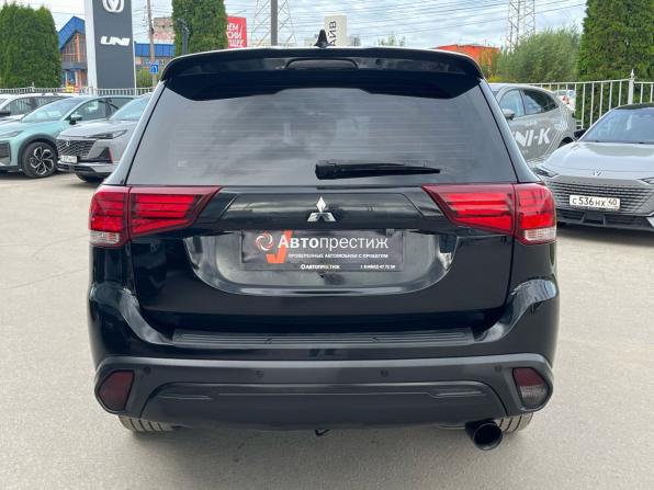 Mitsubishi Outlander III Рестайлинг 3 с пробегом 2020 года, цена 1 990 000 рублей, 131000 км, внедорожник, Автокод Объявления
