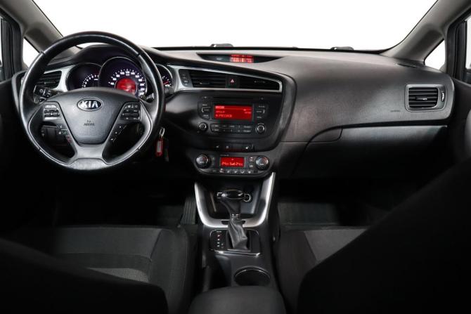 Kia Ceed II Рестайлинг с пробегом 2016 года, цена 999 000 рублей, 211000 км, хэтчбек, Автокод Объявления