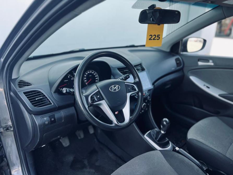 Hyundai Solaris I Санкт-Петербург  - изображение 11