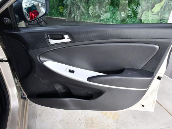 Hyundai Solaris I с пробегом 2011 года, цена 537 000 рублей, 210315 км, седан, Автокод Объявления