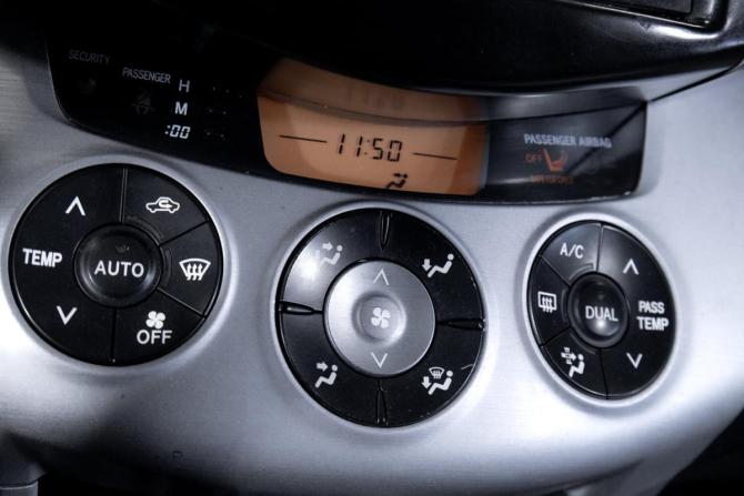 Toyota RAV4 III (XA30) с пробегом 2007 года, цена 899 000 рублей, 265327 км, внедорожник, Автокод Объявления