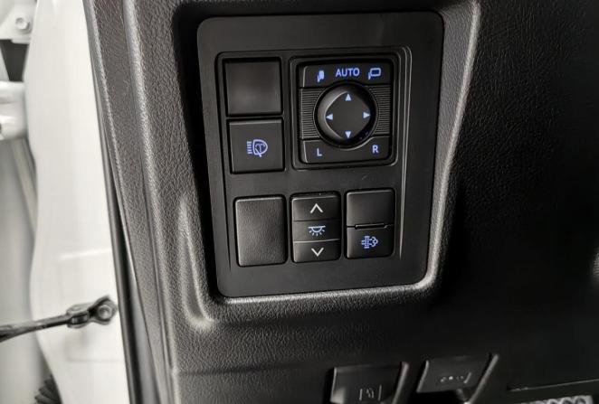 Toyota Land Cruiser Prado 150 Series Рестайлинг 3 с пробегом 2021 года, цена 5 980 000 рублей, 158000 км, внедорожник, Автокод Объявления
