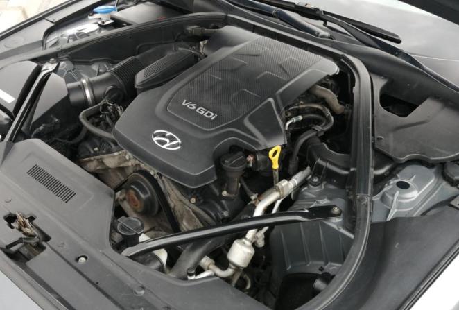 Hyundai Genesis II с пробегом 2014 года, цена 1 800 000 рублей, 164069 км, седан, Автокод Объявления