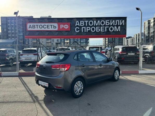 Kia Rio III Рестайлинг с пробегом 2015 года, цена 1 019 517 рублей, 90986 км, хэтчбек, Автокод Объявления