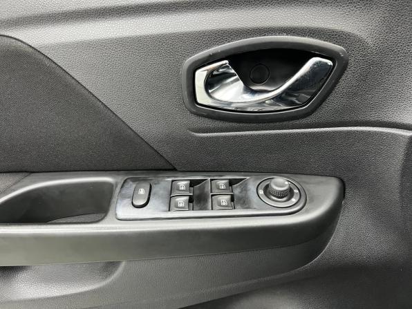 Renault Kaptur I с пробегом 2019 года, цена 1 499 000 рублей, 163500 км, внедорожник, Автокод Объявления