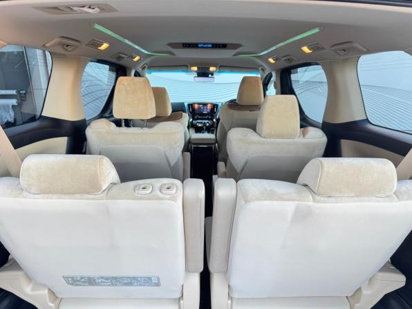 Toyota Alphard III Рестайлинг с пробегом 2021 года, цена 4 700 000 рублей, 60948 км, минивэн, Автокод Объявления