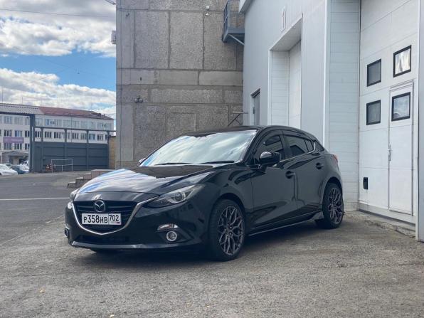 Mazda Axela III с пробегом 2015 года, цена 1 350 000 рублей, 59582 км, хэтчбек, Автокод Объявления