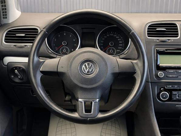 Volkswagen Golf VI с пробегом 2010 года, цена 927 000 рублей, 97805 км, хэтчбек, Автокод Объявления