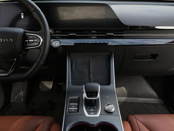 Omoda C5 I с пробегом 2023 года, цена 1 649 000 рублей, 37690 км, внедорожник, Автокод Объявления