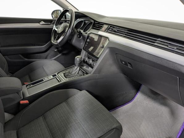 Volkswagen Passat B8 Рестайлинг с пробегом 2020 года, цена 2 320 000 рублей, 144000 км, универсал, Автокод Объявления