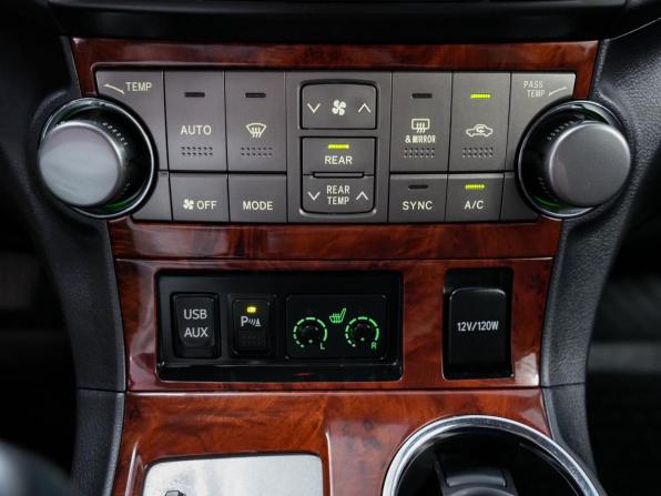 Toyota Highlander II (XU40) Рестайлинг с пробегом 2013 года, цена 1 844 000 рублей, 238000 км, внедорожник, Автокод Объявления