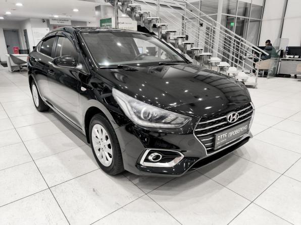 Hyundai Solaris II с пробегом 2017 года, цена 1 350 000 рублей, 130356 км, седан, Автокод Объявления