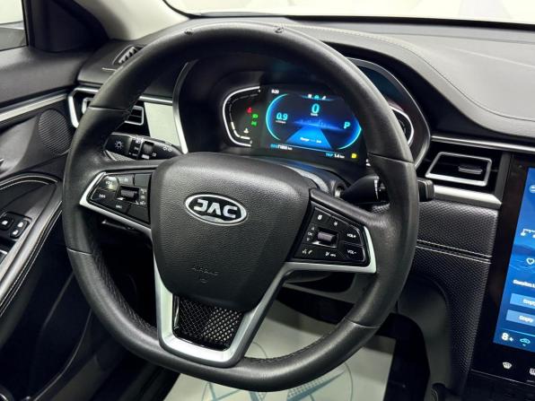 JAC J7 I с пробегом 2023 года, цена 1 340 000 рублей, 71626 км, лифтбек, Автокод Объявления