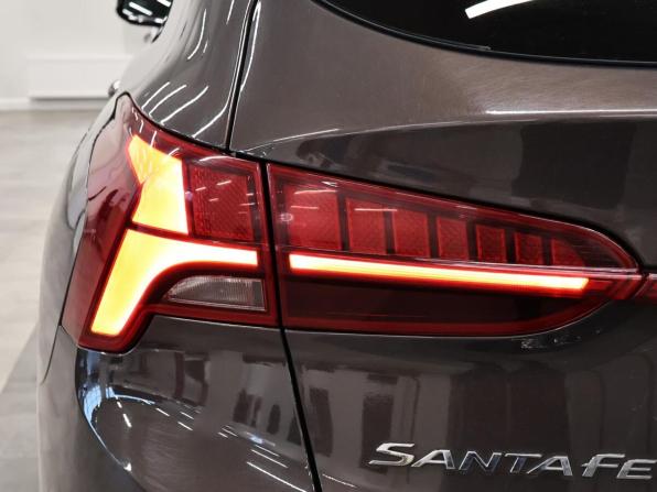 Hyundai Santa Fe IV Рестайлинг с пробегом 2021 года, цена 2 989 000 рублей, 122276 км, внедорожник, Автокод Объявления