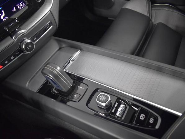 Volvo XC60 II с пробегом 2020 года, цена 4 724 900 рублей, 57831 км, внедорожник, Автокод Объявления