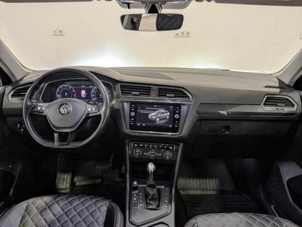 Volkswagen Tiguan II с пробегом 2017 года, цена 1 799 000 рублей, 217177 км, внедорожник, Автокод Объявления