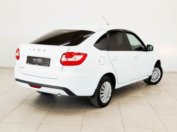 Lada (ВАЗ) Granta I Рестайлинг с пробегом 2022 года, цена 819 900 рублей, 16435 км, лифтбек, Автокод Объявления