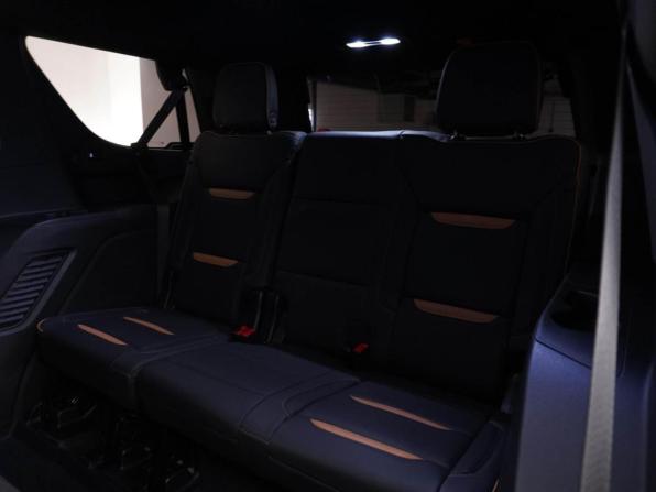 GMC Yukon V с пробегом 2023 года, цена 8 850 000 рублей, 70747 км, внедорожник, Автокод Объявления