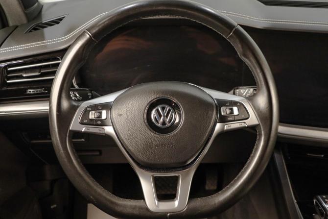 Volkswagen Touareg III с пробегом 2019 года, цена 5 429 000 рублей, 45200 км, внедорожник, Автокод Объявления