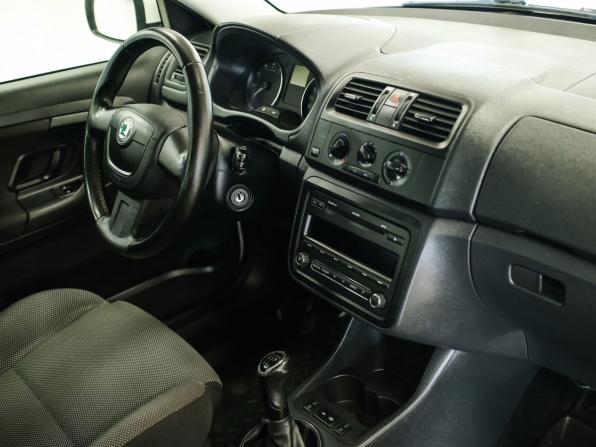 Skoda Fabia II с пробегом 2010 года, цена 500 000 рублей, 102469 км, хэтчбек, Автокод Объявления
