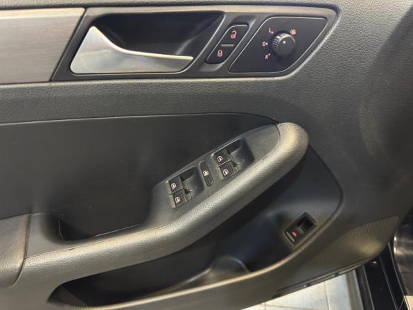 Volkswagen Jetta VI с пробегом 2012 года, цена 739 000 рублей, 180000 км, седан, Автокод Объявления