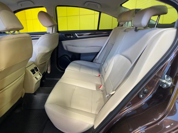 Subaru Legacy VI Рестайлинг с пробегом 2018 года, цена 2 299 000 рублей, 139000 км, седан, Автокод Объявления