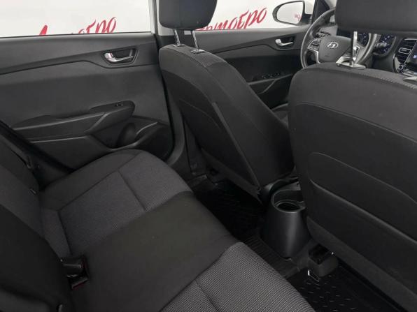 Hyundai Solaris II Рестайлинг с пробегом 2021 года, цена 1 250 000 рублей, 114569 км, седан, Автокод Объявления