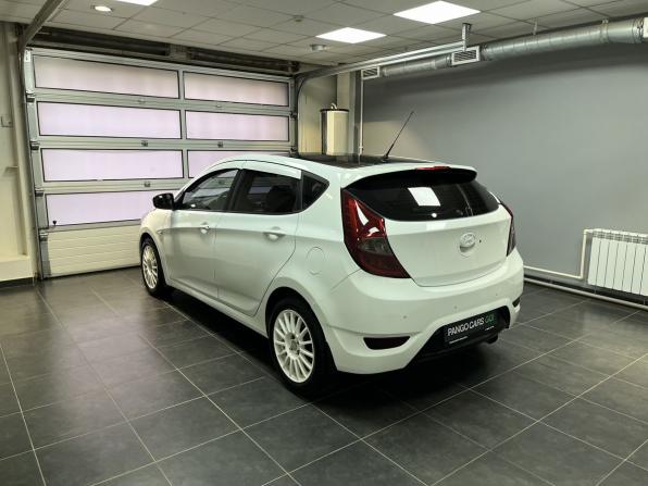 Hyundai Solaris I с пробегом 2012 года, цена 729 000 рублей, 184100 км, хэтчбек, Автокод Объявления