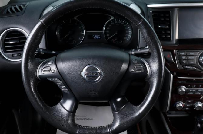 Nissan Pathfinder IV с пробегом 2015 года, цена 1 999 000 рублей, 171800 км, внедорожник, Автокод Объявления