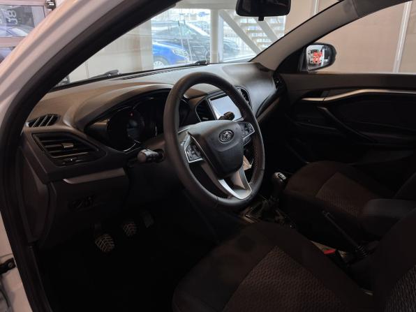 Lada (ВАЗ) Vesta I с пробегом 2021 года, цена 1 340 000 рублей, 60950 км, универсал, Автокод Объявления